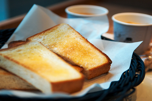 男生如何改善皮肤暗沉